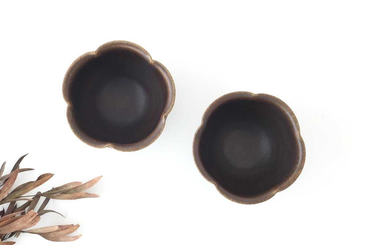 Furutani Seitosho Flower-shaped Bowl Dark Brown | Kobachi