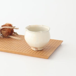 Furutani Seitosho Flower-shaped Japanese Cup White | Yunomi