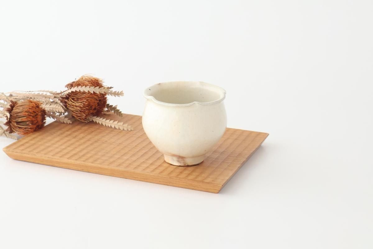 Furutani Seitosho Flower-shaped Japanese Cup White | Yunomi