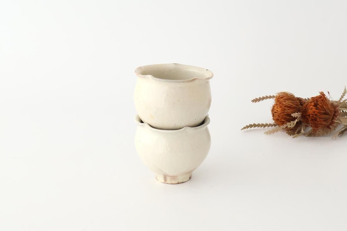 Furutani Seitosho Flower-shaped Japanese Cup White | Yunomi