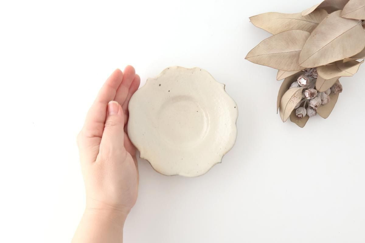 Furutani Seitosho Flower-shaped Tea Tray White