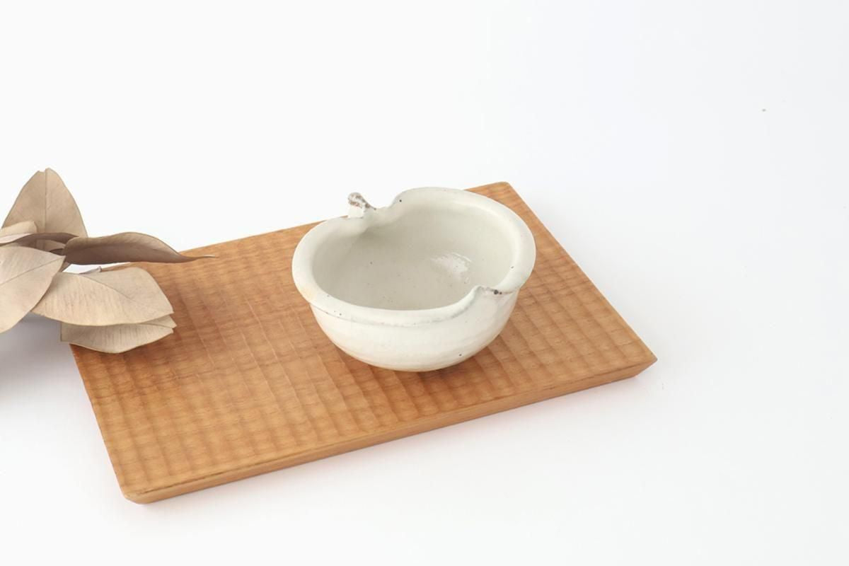 Furutani Seitosho Apple-shaped Bowl White 11㎝/4.3in