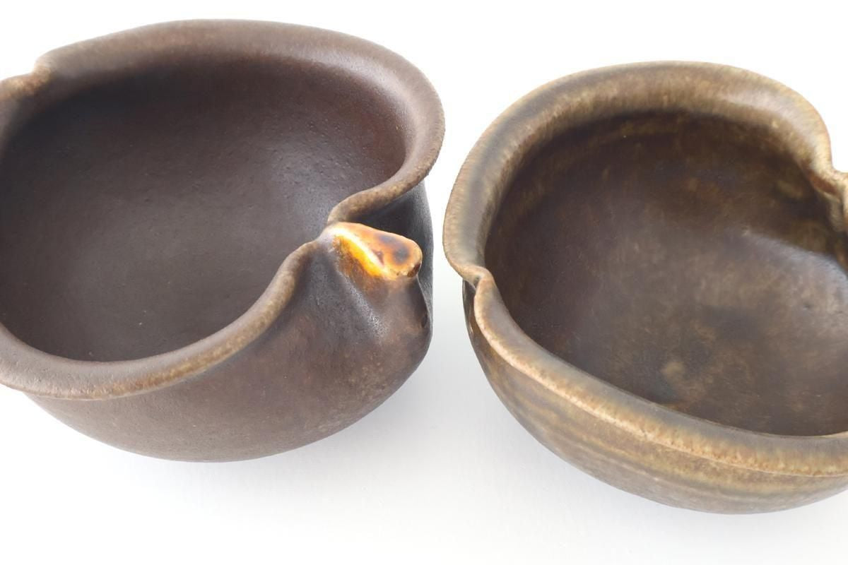 Furutani Seitosho Apple-shaped Bowl Dark Brown 11㎝/4.3in