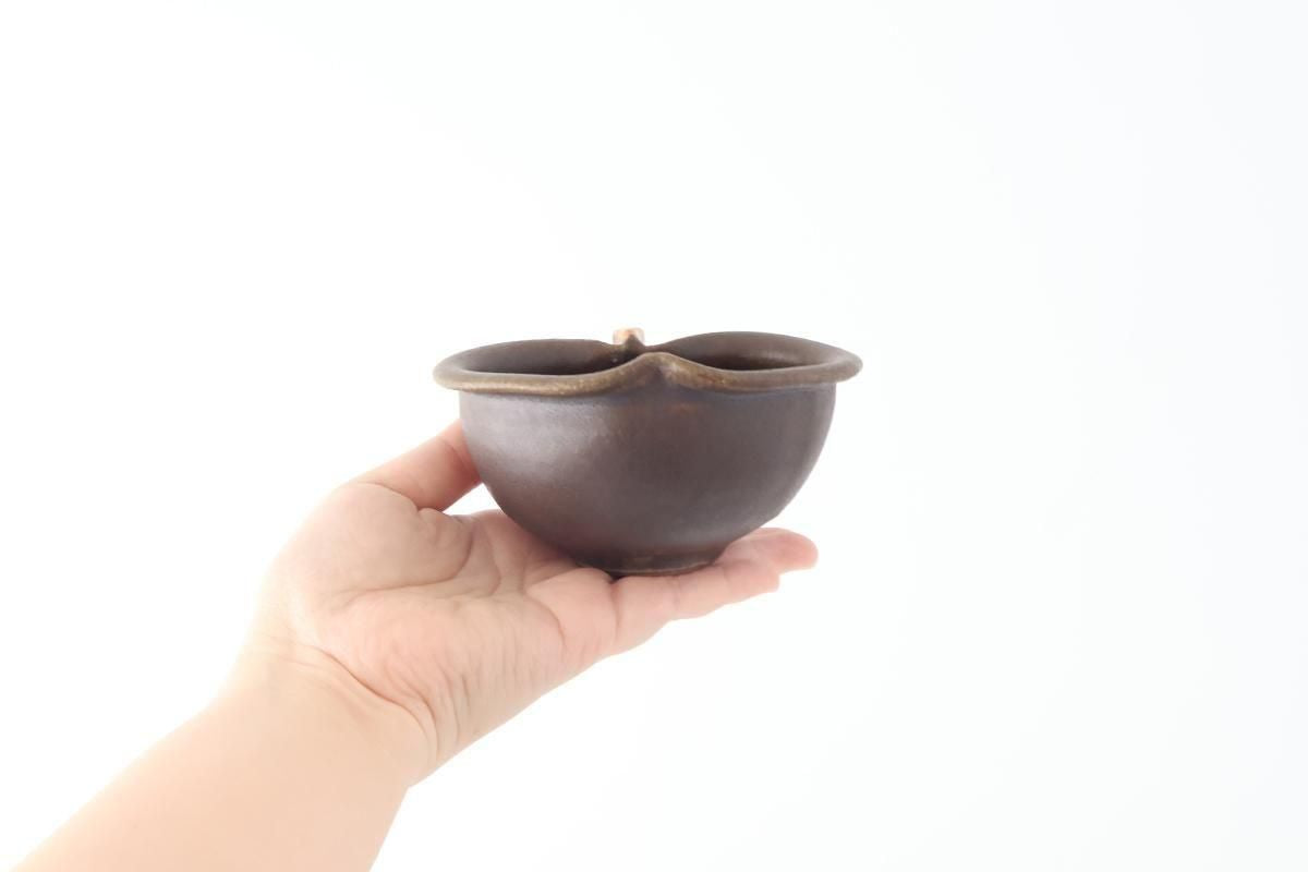 Furutani Seitosho Apple-shaped Bowl Dark Brown 11㎝/4.3in