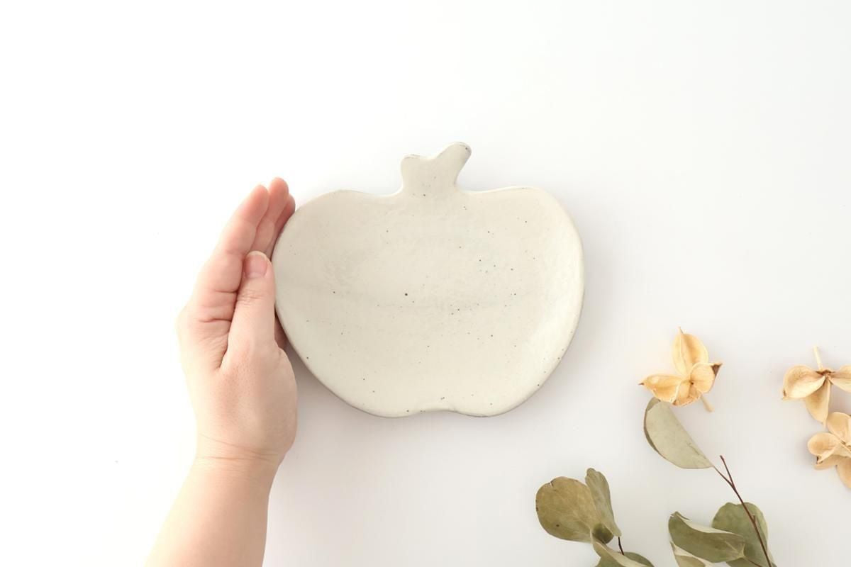 Furutani Seitosho Apple-shaped Plate White 16.5㎝/6.5in