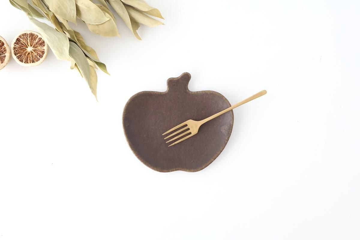 Furutani Seitosho Apple-shaped Plate Dark Brown S