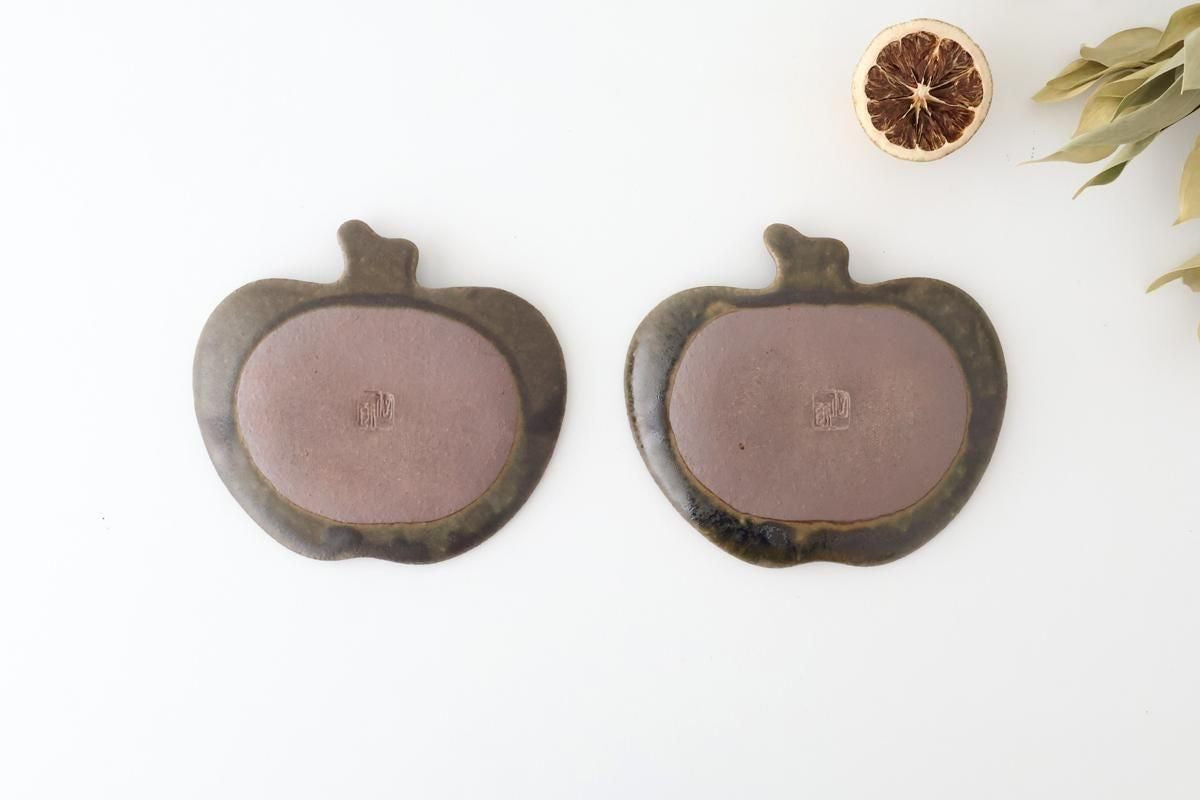 Furutani Seitosho Apple-shaped Plate Dark Brown S