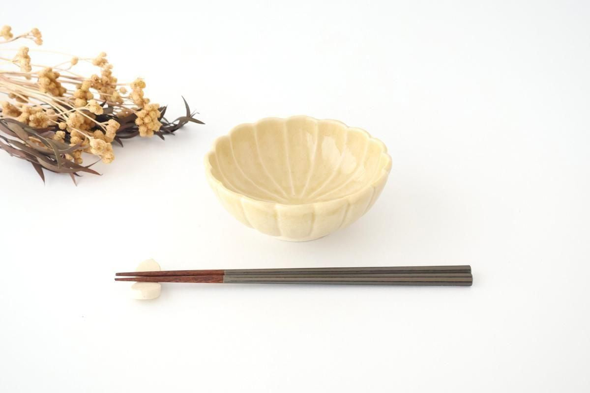Chrysanthemum-shaped Bowl Yellow 13㎝/5.1in | Kobachi Seto Ware