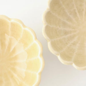 Chrysanthemum-shaped Bowl Yellow 11㎝/4.3in | Seto Ware