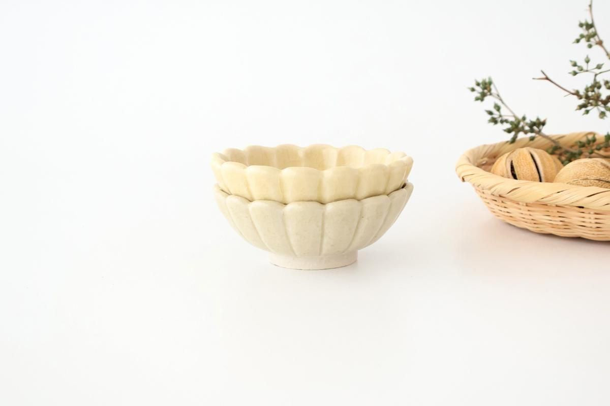 Chrysanthemum-shaped Bowl Yellow 11㎝/4.3in | Seto Ware