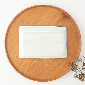 Small rectangular plate with indigo and seven flowers in gold leaf, porcelain, Hasami ware