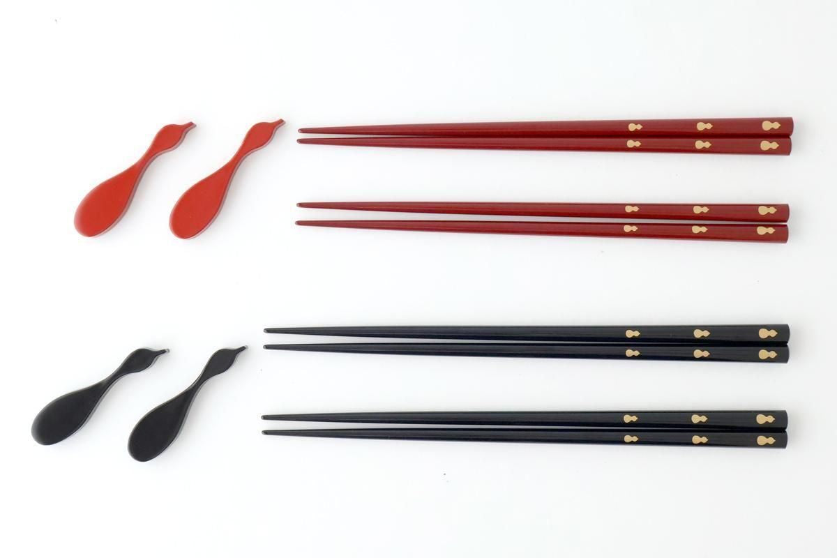 [Pair set] KORINDO Chopsticks and Chopstick Rests Gourd Pattern