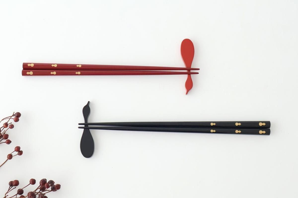 [Pair set] KORINDO Chopsticks and Chopstick Rests Gourd Pattern