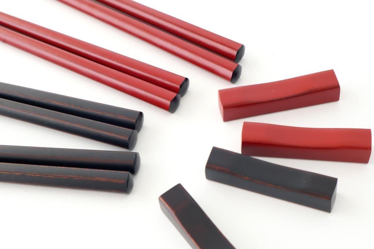 [Pair set] KORINDO Chopsticks and Chopstick Rests Black and Red