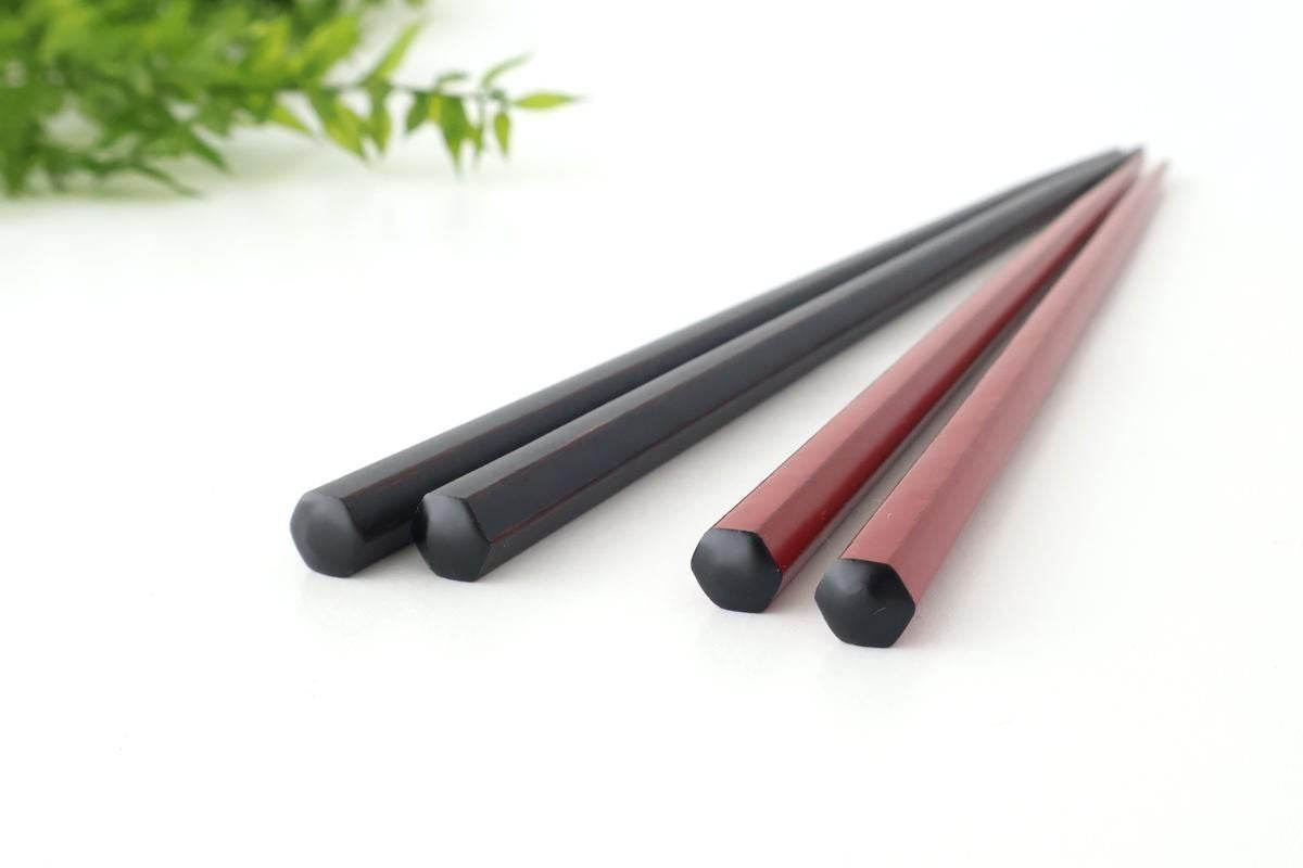 [Pair set] KORINDO Chopsticks and Chopstick Rests Black and Red