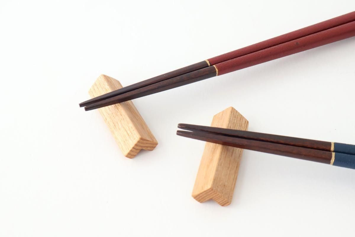 [Pair set] KORINDO Chopsticks and Chopstick Rests Black/Red with Gold Lines