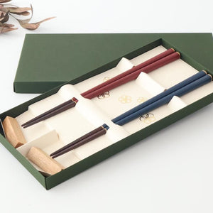 [Pair set] KORINDO Chopsticks and Chopstick Rests Black/Red with Gold Lines