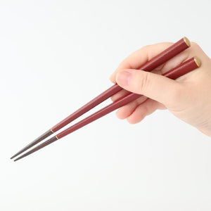 [Pair set] KORINDO Chopsticks and Chopstick Rests Black/Red with Gold Lines