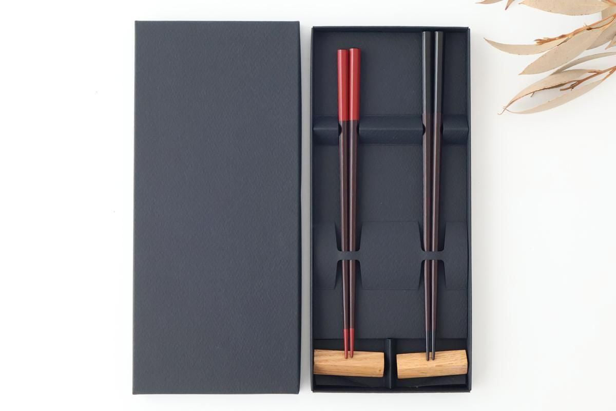 [Pair set] KORINDO  Black and Red Chopsticks and Wooden Chopstick Rests