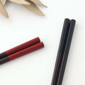 [Pair set] KORINDO  Black and Red Chopsticks and Wooden Chopstick Rests