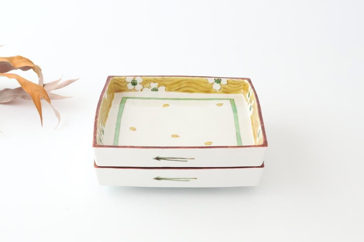 Kutani Bitoen Footed Square Plate White Flower | Kutani Ware