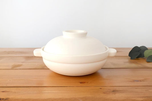 Kamoshika Dogu Store Donabe White Regular Size | Japanese Clay Pot