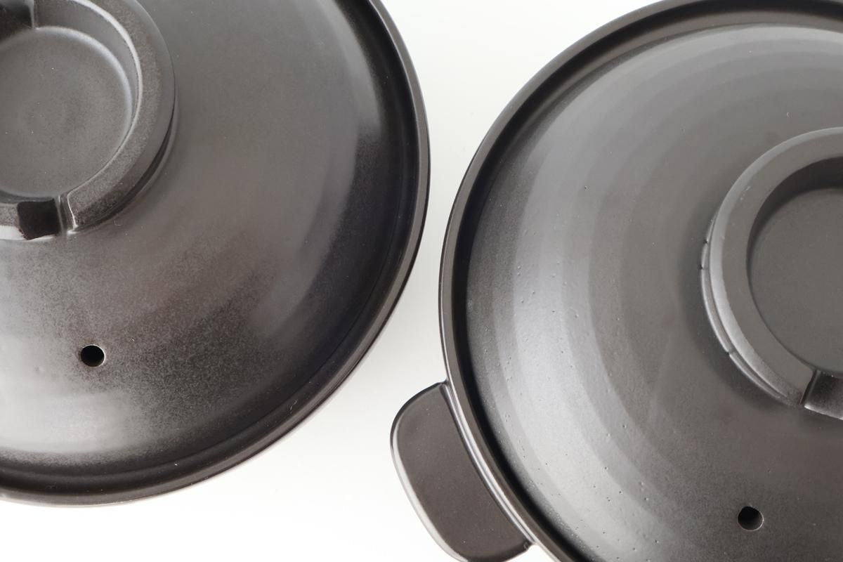 Kamoshika Dogu Store Donabe Black Regular Size | Japanese Clay Pot