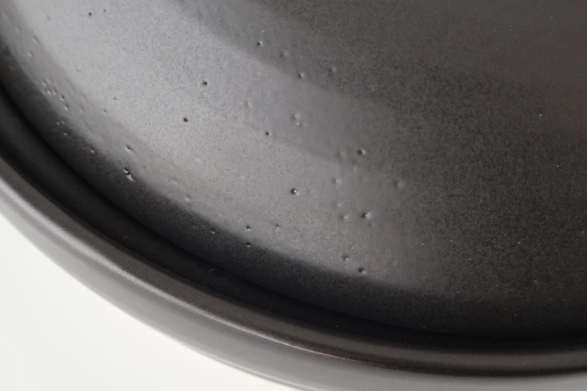 Kamoshika Dogu Store Donabe Black Regular Size | Japanese Clay Pot