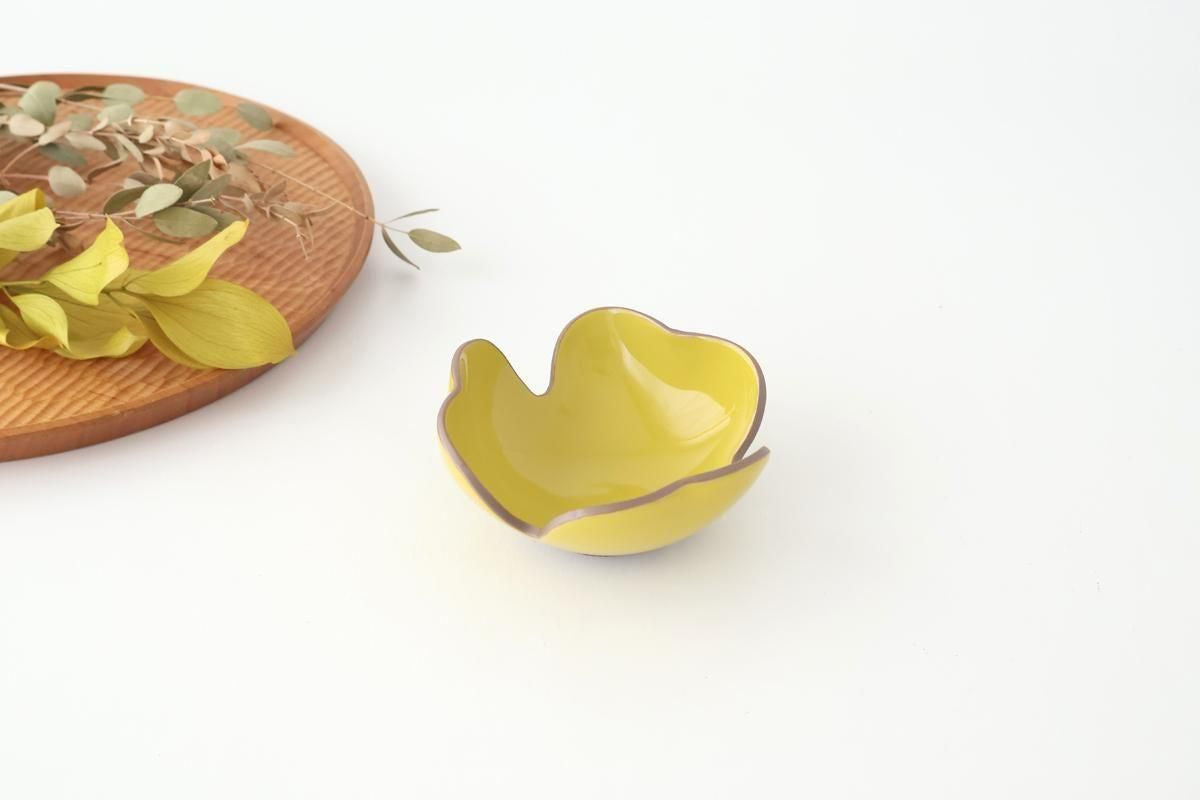 Small Bowl Split Japanese Pepper Design Yellow | Kobachi Hasami Ware