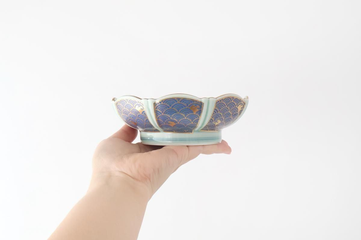 Servig Bowl Seigaiha(Blue wave)Pattern  | Arita Ware