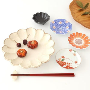 Standing-rimmed Plate Mt.Fuji and Cherry Blossoms | Sauce Plate Arita Ware