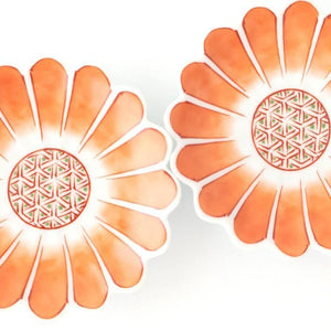 Chrysanthemum-shaped Sauce Plate Red Flower | Arita Ware
