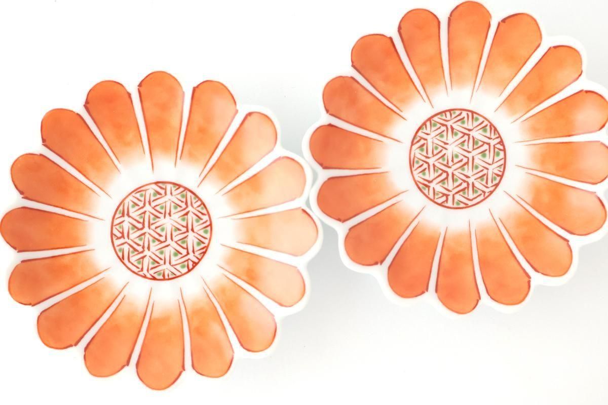 Chrysanthemum-shaped Sauce Plate Red Flower | Arita Ware