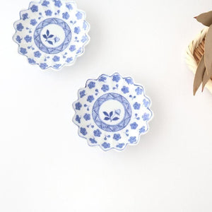 Chrysanthemum-shaped Sauce Plate Blue Plum | Arita Ware