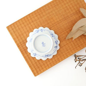 Chrysanthemum-shaped Sauce Plate Blue Plum | Arita Ware