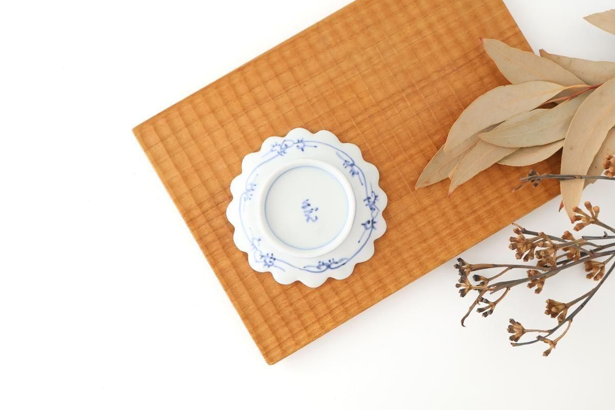 Chrysanthemum-shaped Sauce Plate Blue Plum | Arita Ware