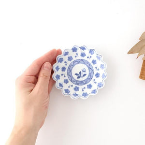 Chrysanthemum-shaped Sauce Plate Blue Plum | Arita Ware