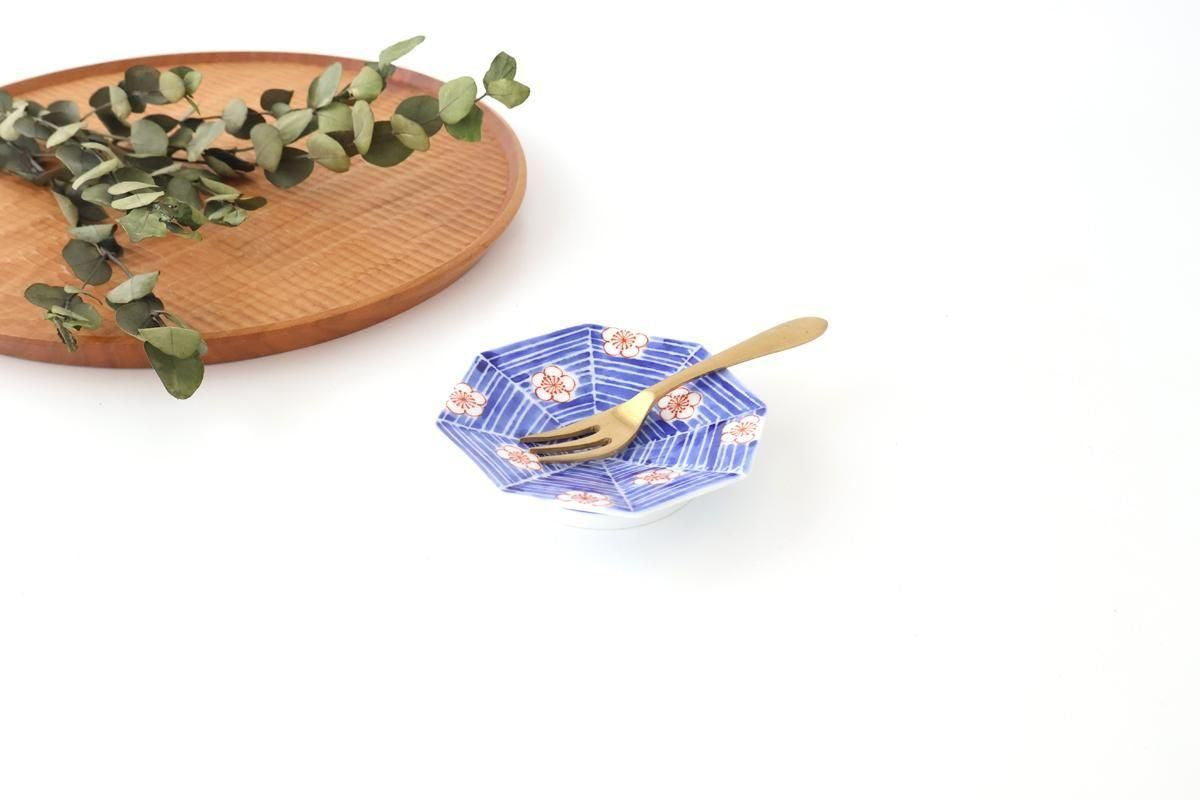Octagonal Sauce Plate Red Plum on Blue Background | Arita Ware