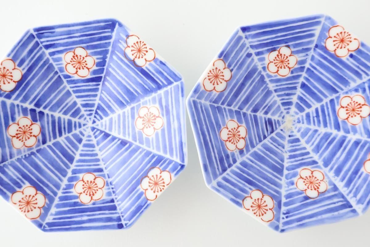 Octagonal Sauce Plate Red Plum on Blue Background | Arita Ware