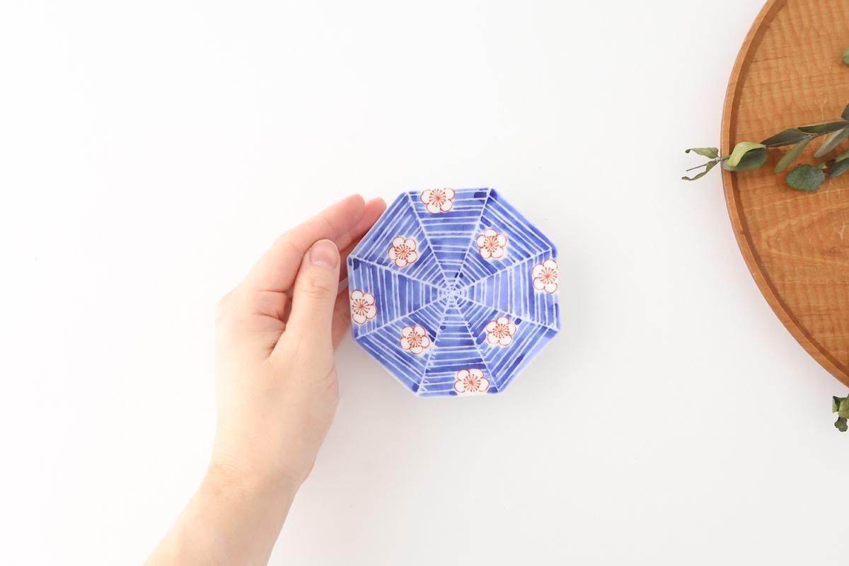 Octagonal Sauce Plate Red Plum on Blue Background | Arita Ware
