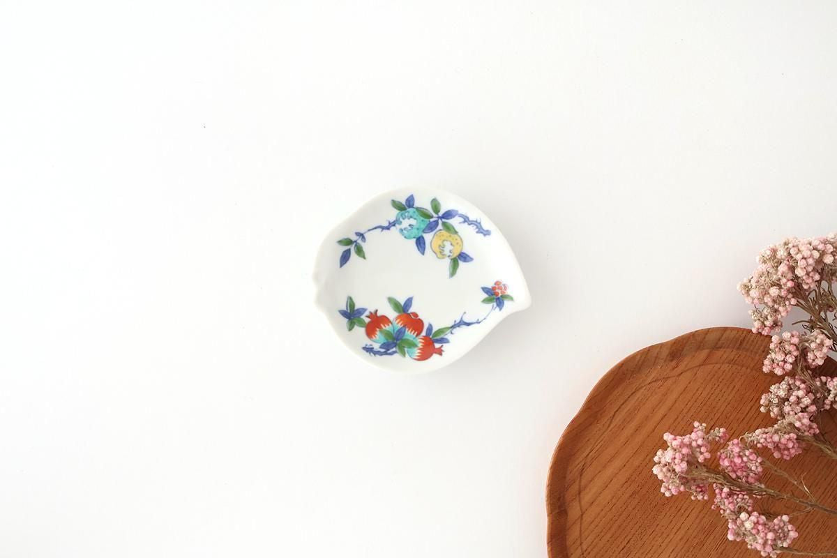 Peach-shaped Sauce Plate Three-fruit Design | Arita Ware