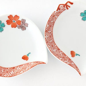 Peach-shaped Sauce Plate Red Cherry Blossom | Arita Ware