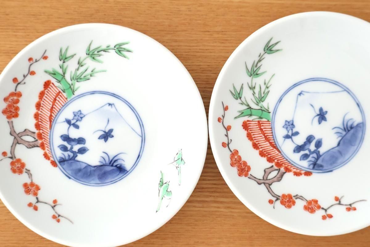 Round Sauce Plate Plum,Warbler and Mt.fuji | Arita Ware