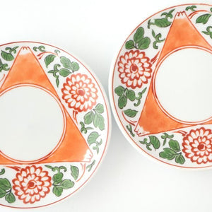 Round Sauce Plate Mt. Fuji and Chrysanthemums | Arita Ware