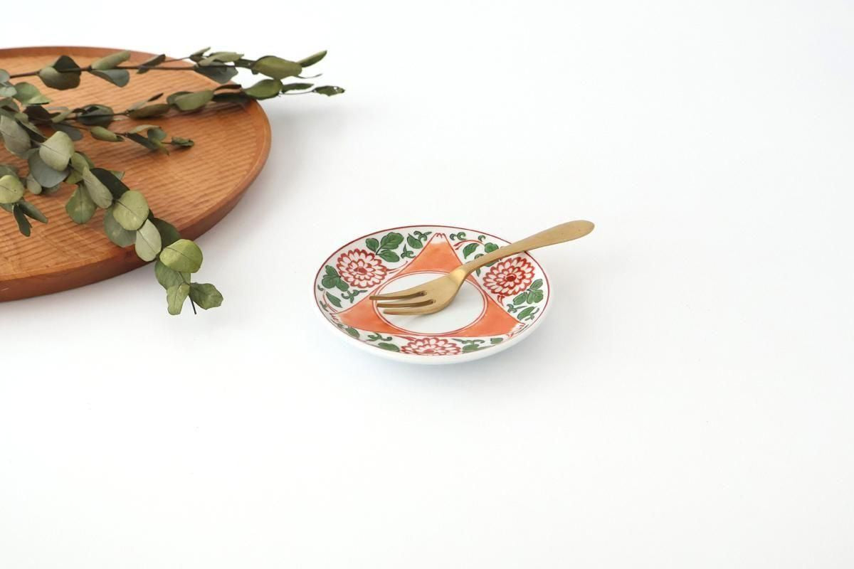 Round Sauce Plate Mt. Fuji and Chrysanthemums | Arita Ware