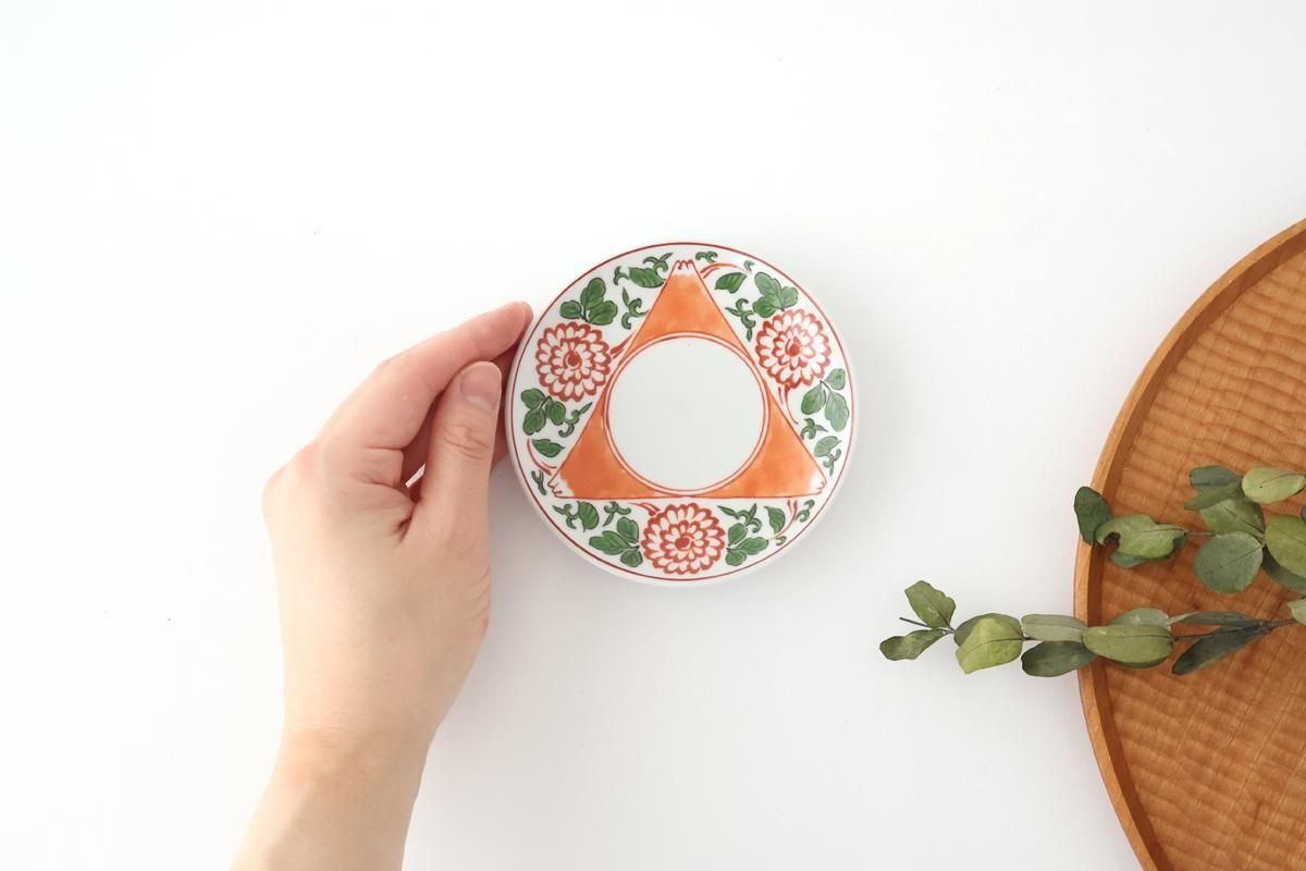 Round Sauce Plate Mt. Fuji and Chrysanthemums | Arita Ware