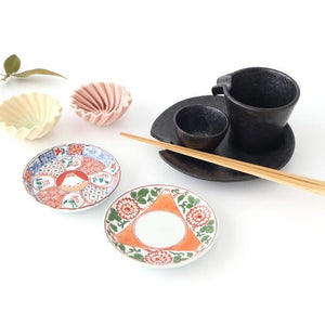 Round Sauce Plate Mt. Fuji and Chrysanthemums | Arita Ware