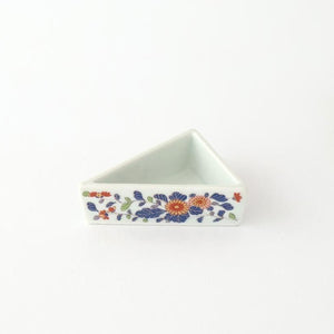 Rinkuro Kiln Triangle Bowl Chrysanthemum | Hasami Ware