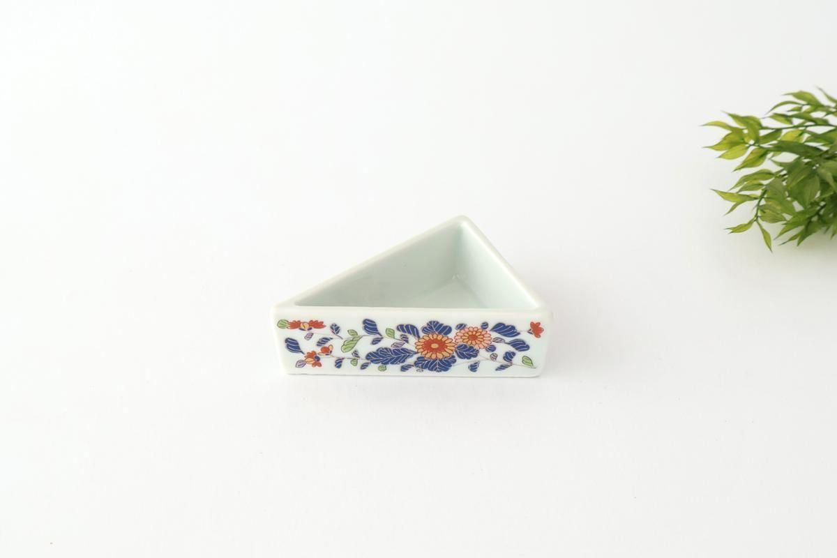 Rinkuro Kiln Triangle Bowl Chrysanthemum | Hasami Ware