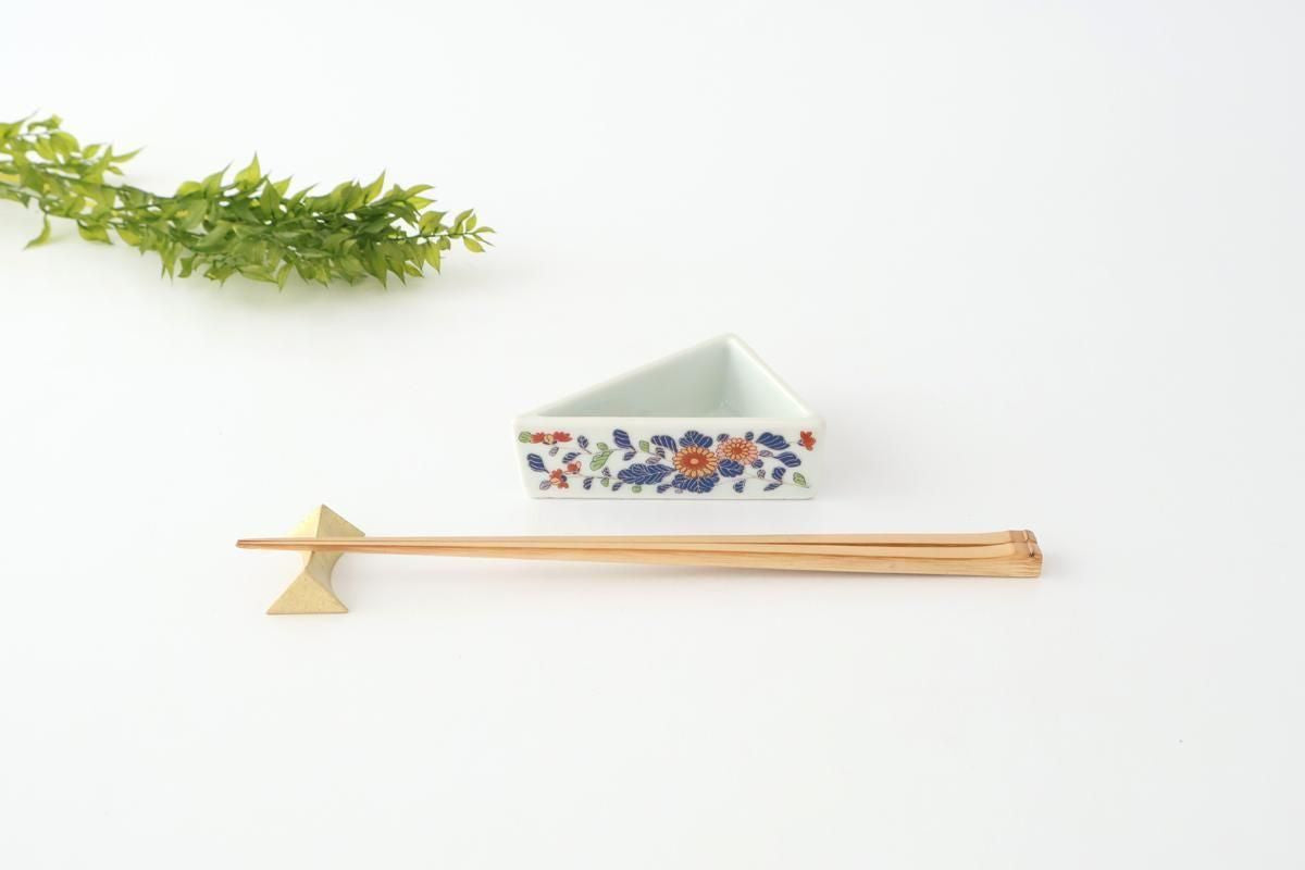 Rinkuro Kiln Triangle Bowl Chrysanthemum | Hasami Ware